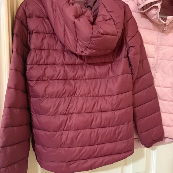 2 Old Navy Kids Puffer Jackets - Burgundy and Pink Water resistant  Size S 6-7 - Picture 9 of 14